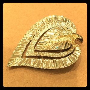 Vintage gold plated Gerry's Brooch